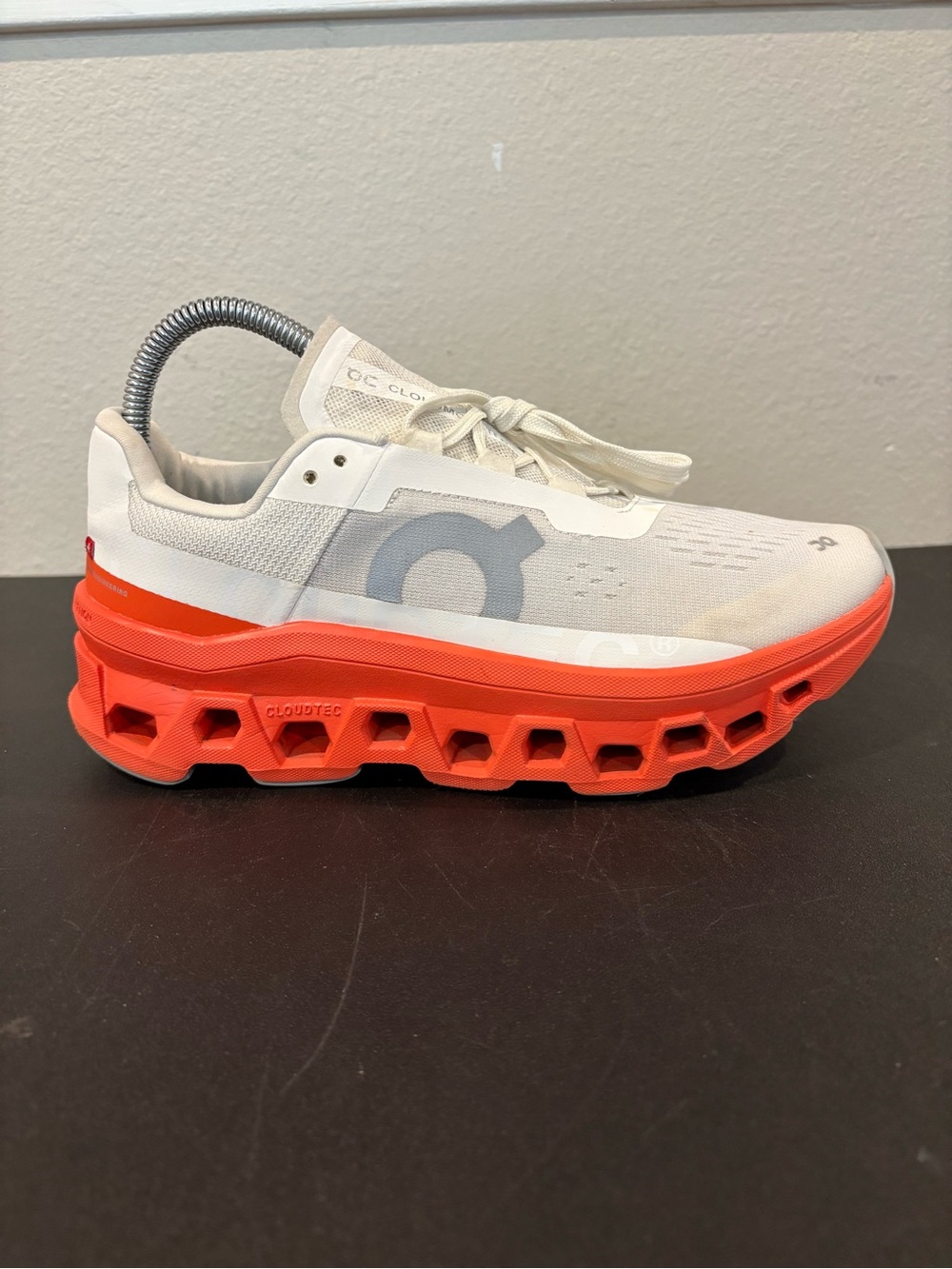 On Cloudmonster White Lightweight and Comfortable Running Shoes Women’s Size 9 - Picture 4 of 9